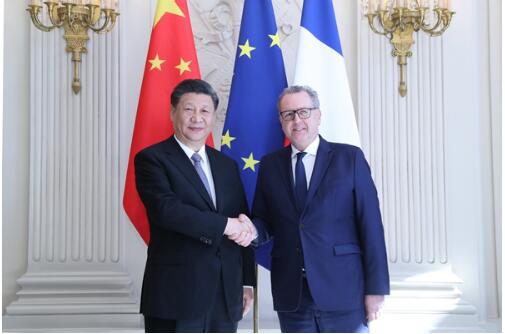 习近平会见法国国民议会议长