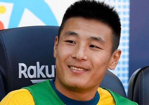 惊呆了!武磊获杰出人物奖具体是什么情况?这到