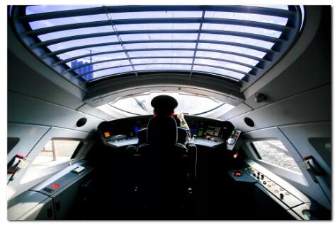 新时代·铁路榜样丨邢云堂：高寒高铁追梦人