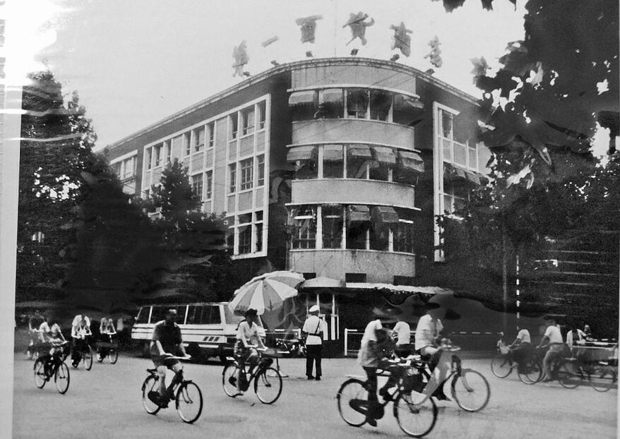 济南商界五朵金花锦秀一枝