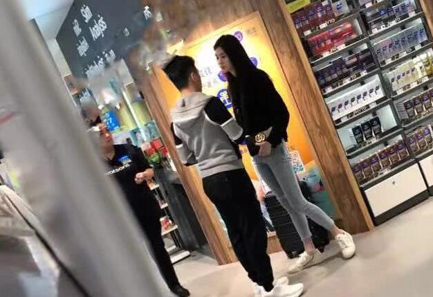 真的假的?奚梦瑶见家长被拍到了实锤图 通过两人穿着暴露了真实关系