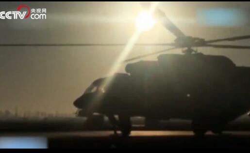 新疆昌吉市：雪崩被困全部获救 获救“驴友”搭直升机返回