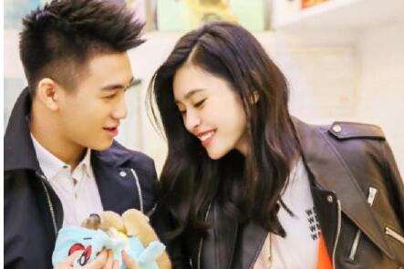 奚梦瑶见家长了？郎才女貌的典型范本很般配