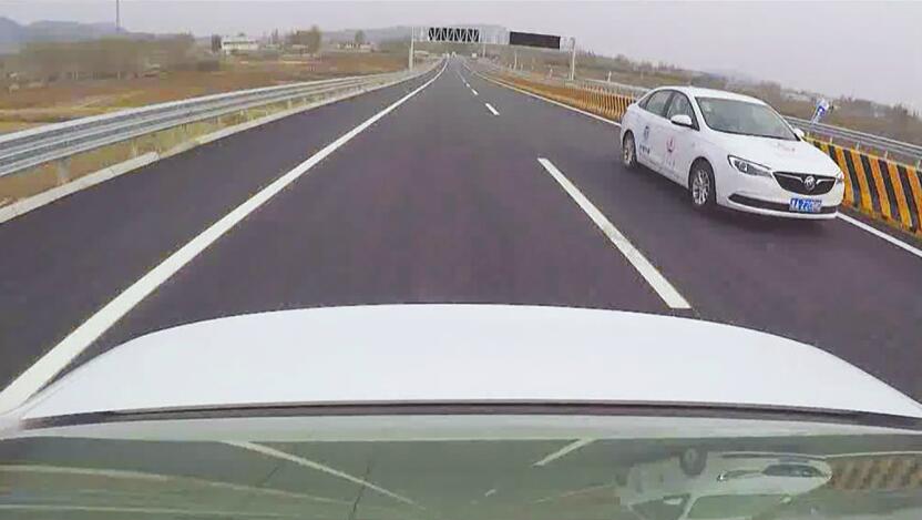 山东开工建设国内首个自动驾驶高速公路测试基地