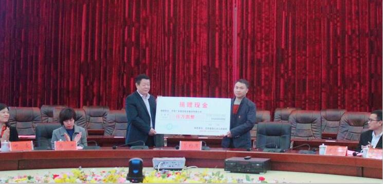 槐荫区人大代表团赴花垣县对接协作扶贫工作