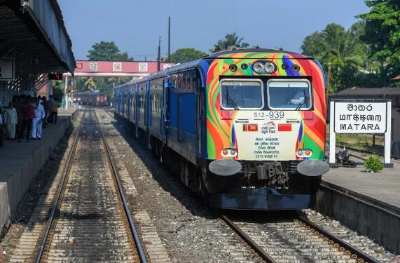 90年来修的第一条铁路，中国帮它实现