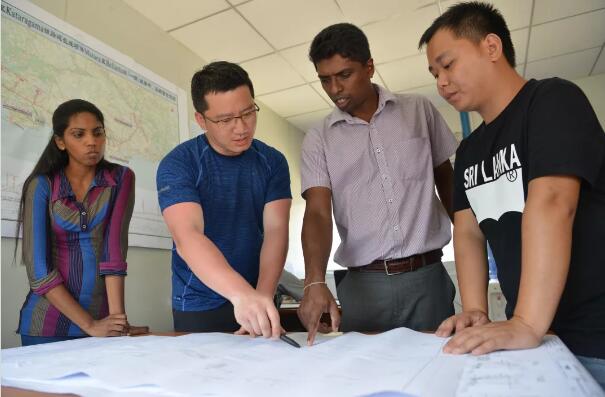 90年来修的第一条铁路，中国帮它实现