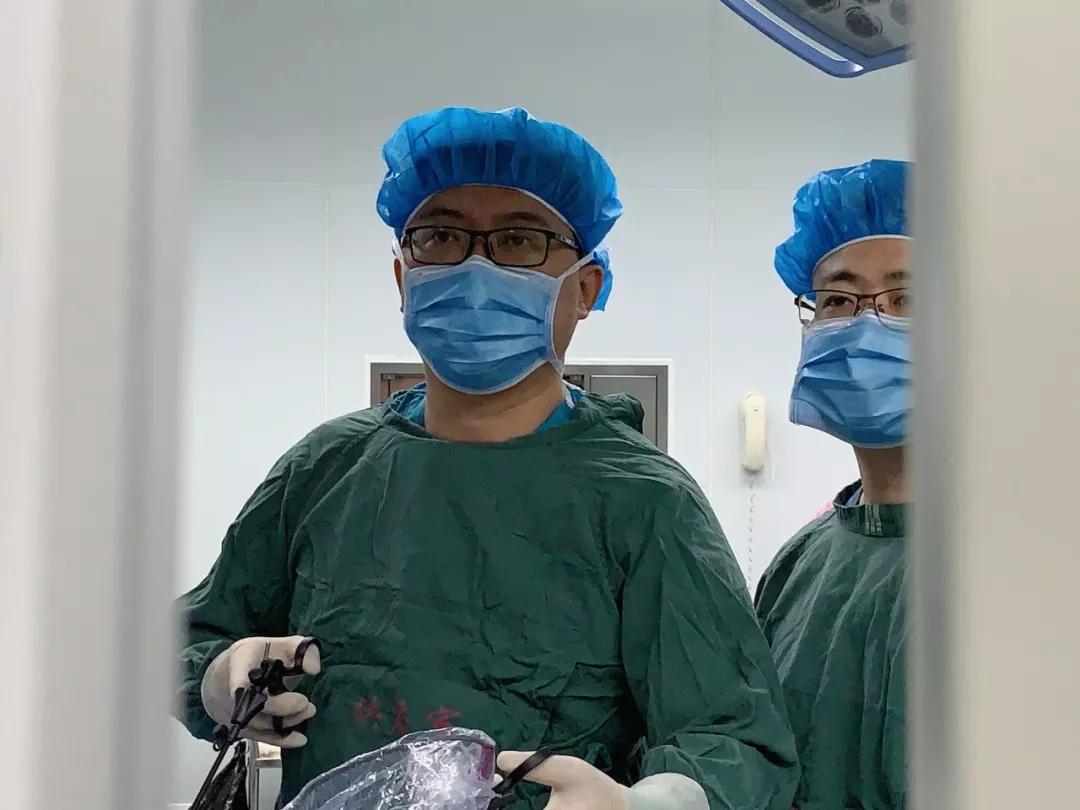 马背上建校，如今同层换教室要走8分钟，这是什么“神仙”学校？ 