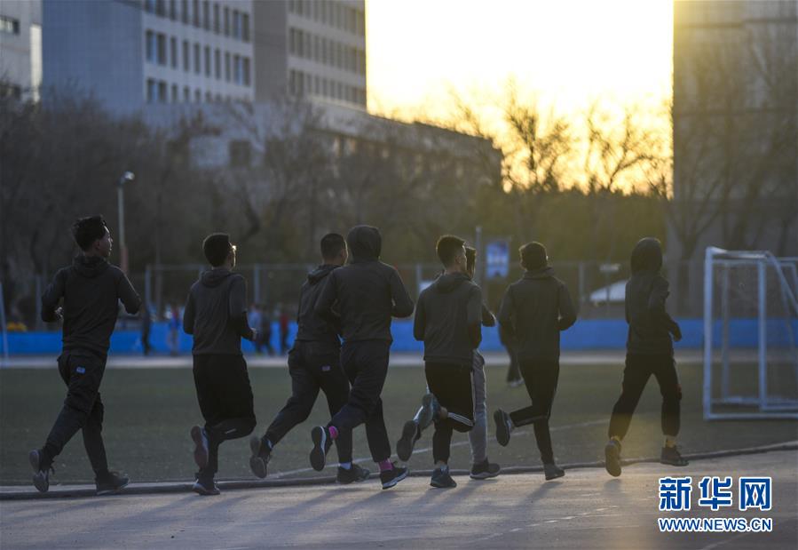 从无人之地到宜居之城——新疆兵团八师石河子市走出高质量发展之路