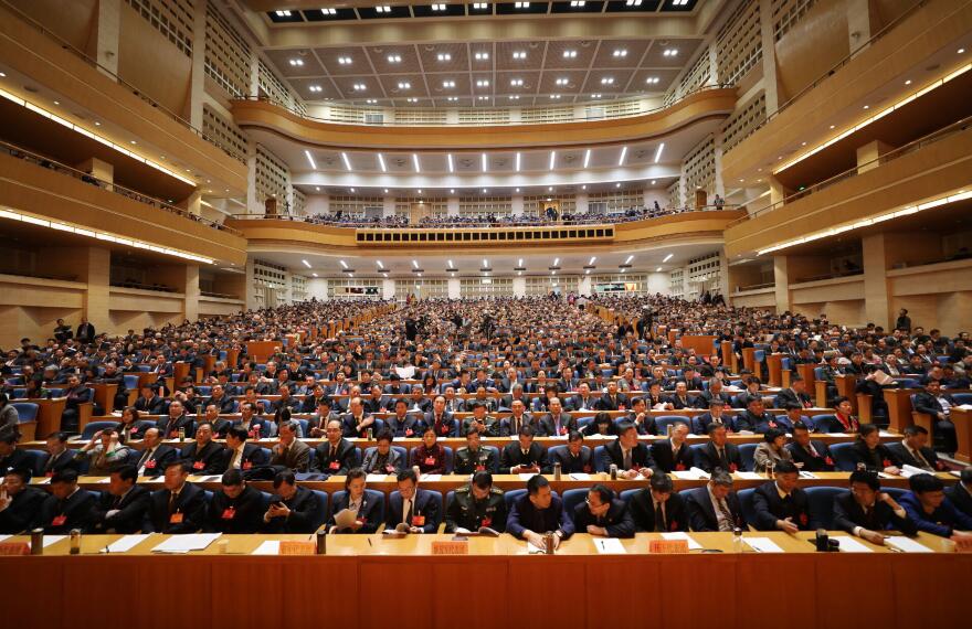 济南市十七届人大一次会议开幕