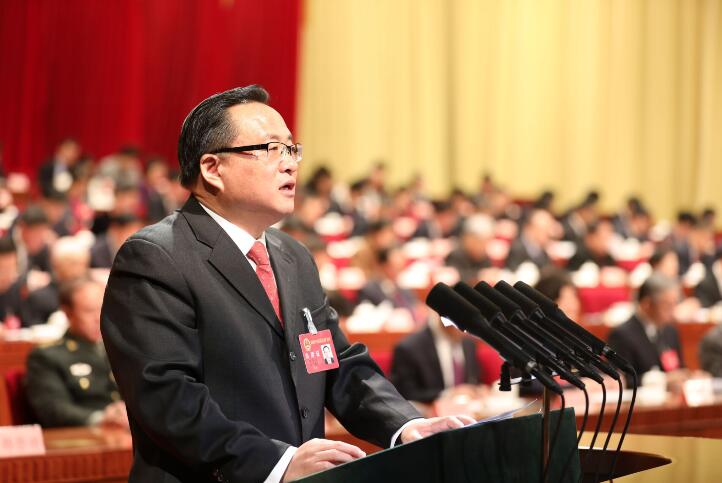 济南市十七届人大一次会议开幕