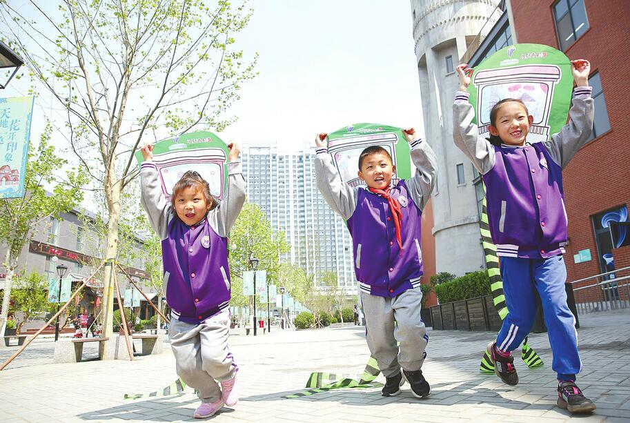 泉城少年追梦春天：亲手绘制风筝 放飞彩色童年 