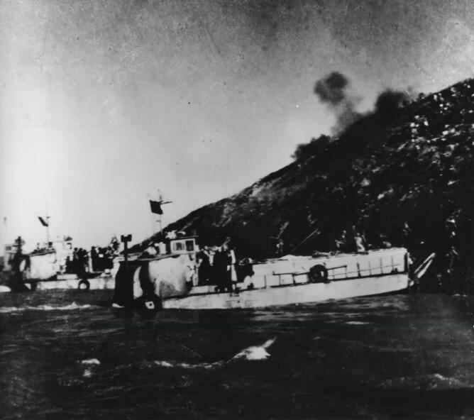 海军初创时13位见证人，如今只有93岁的老兵黄胜天健在