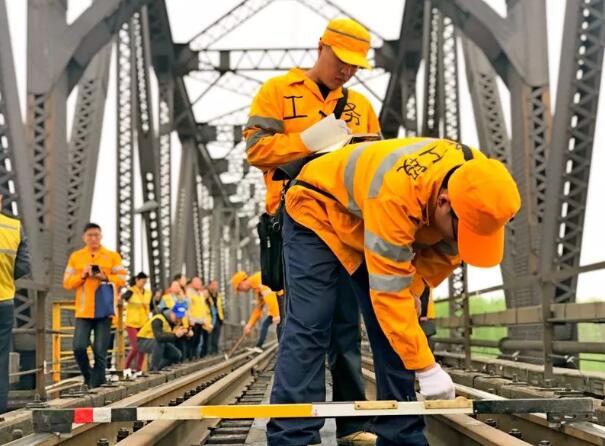 100多年前詹天佑参与设计的这座铁路桥，成了网红！
