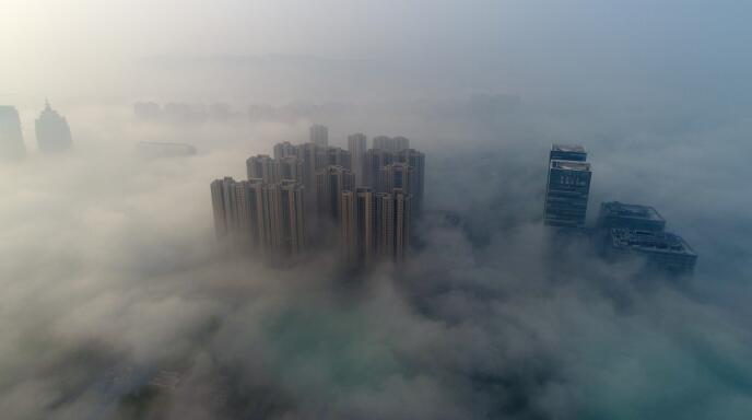 大片来了！济南西部新城出现平流雾美景