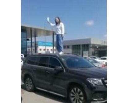 终于真相了?奔驰车主车顶维权什么情况?还原背后详情始末曝光