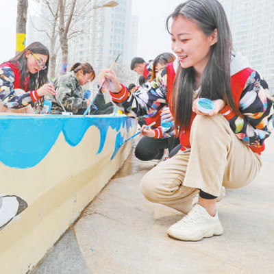 追逐青春理想 为祖国建设添砖加瓦