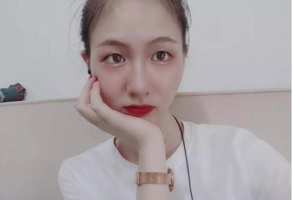 最美大学生!20岁女大学生为同学挡8刀
