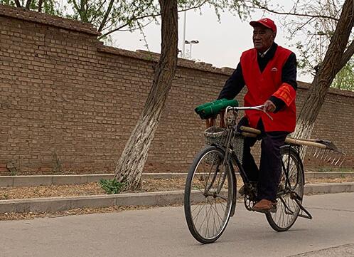 【壮丽70年 奋斗新时代】八旬老人李洪启：一个人组建了一支队伍影响了一座城