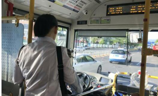 真相了!抢方向盘取消落户什么情况?详情始末曝光这就是教训!