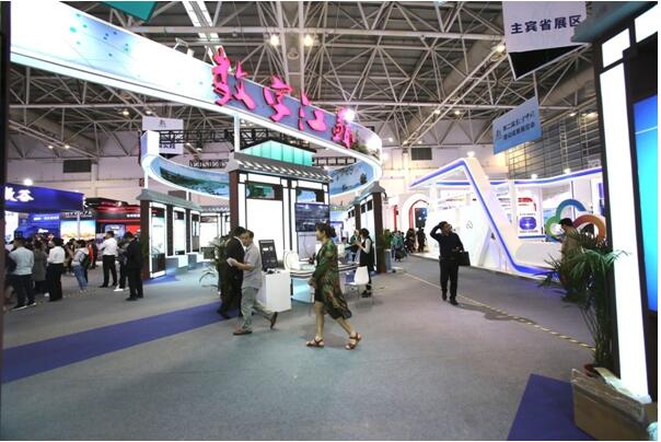 在数字中国的思想源头，遇见智慧未来——第二届数字中国建设成果展览会侧记