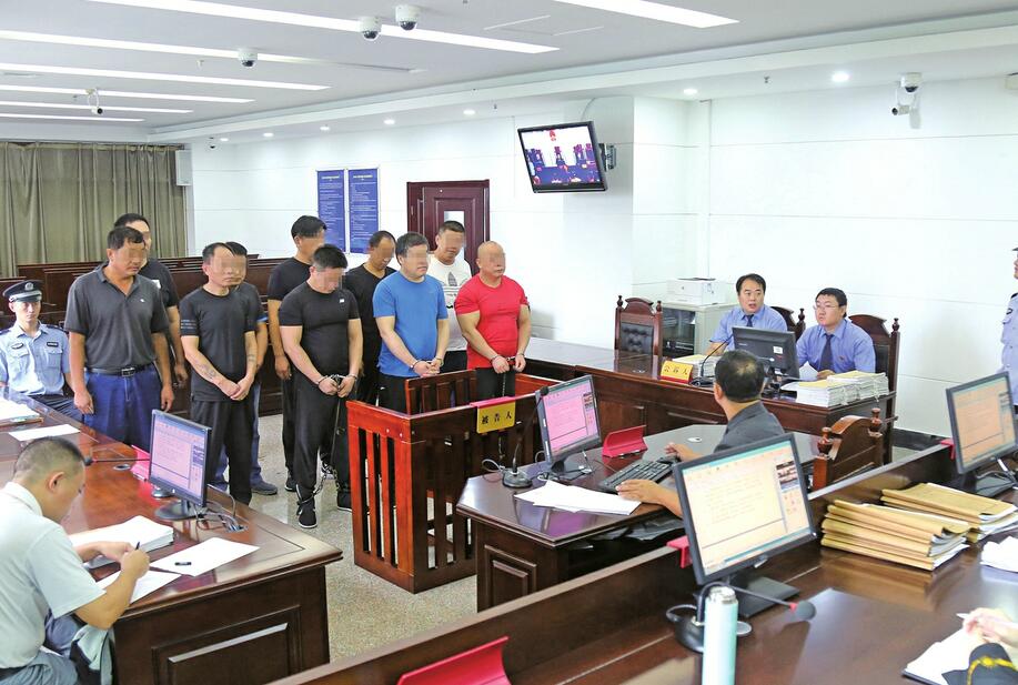 攥指成拳 步步进击——济南推动扫黑除恶专项斗争向纵深发展