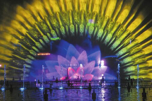 雨后“明湖秀”如梦似幻分分钟都是大片质感 百余摄影大咖为眼前美景、济南文化“点赞”