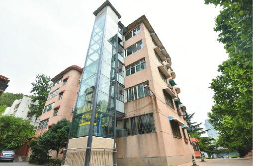 居民楼加装电梯——有电梯了上下楼不费劲了