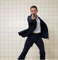 严重吗？丹尼尔克雷格受伤什么情况？还原丹尼尔克雷格受伤始末