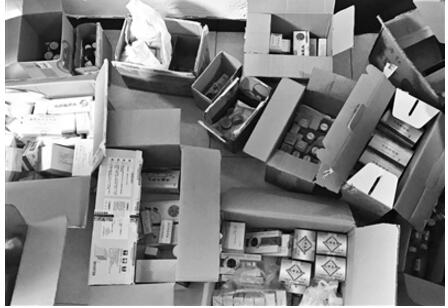 网红明星小药利益链暗藏健康隐患 被微商大量囤积后加价出售