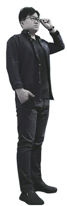 济南民谣圈“才子”李峰：“动荡琴弦”里弹奏快意人生