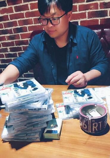 济南民谣圈“才子”李峰：“动荡琴弦”里弹奏快意人生