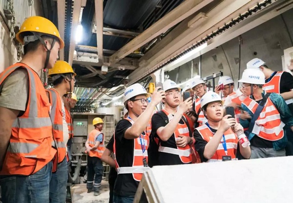 科幻作家走进新国企之“掘进地下城” 