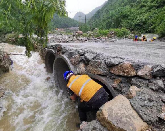 向铁路勇士致敬！农继坡，我们等你归来！