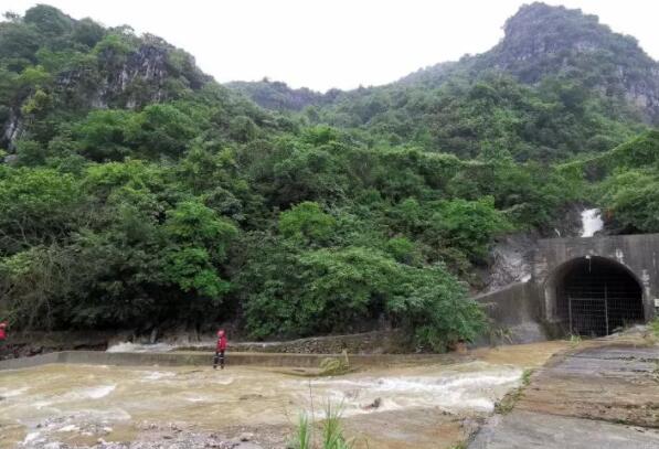 向铁路勇士致敬！农继坡，我们等你归来！