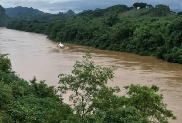 向铁路勇士致敬！农继坡，我们等你归来！