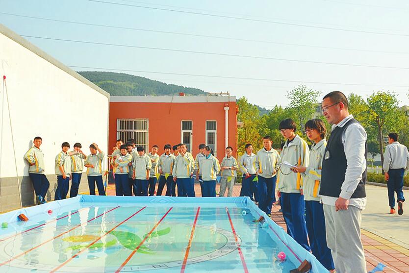 寻找最美科技辅导员