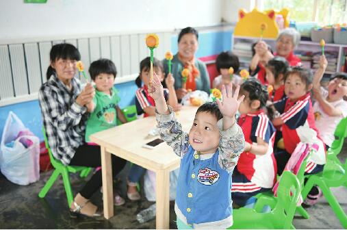 [温暖泉城]送去礼物、翻新校园、共建慈善基地…… 济南时报慈善读者学校让爱延续