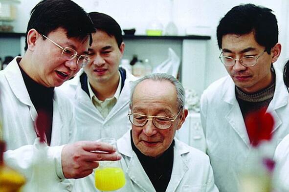 中国人的故事丨“稀土之父”徐光宪：稀土紧紧连着我和祖国