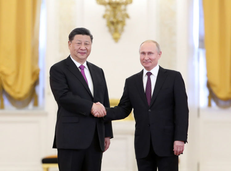 重要时刻,习主席和普京总统把中俄关系领进新时代