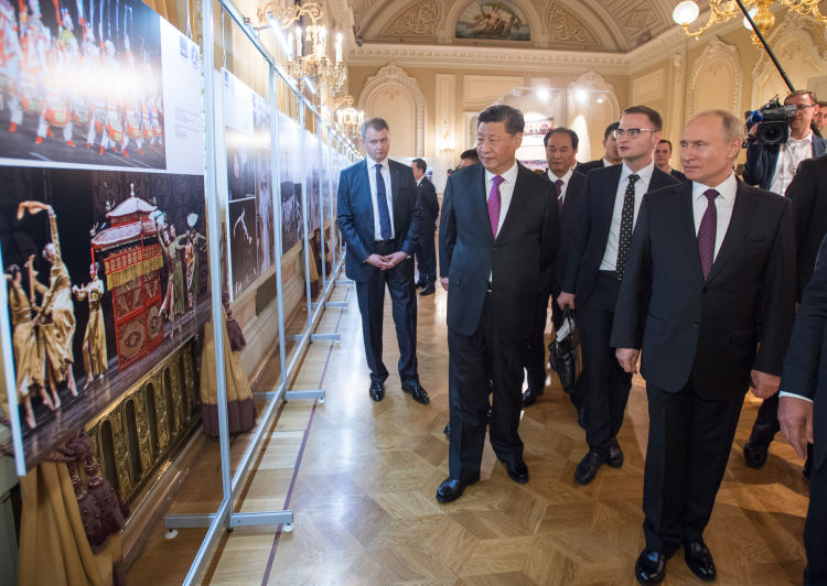 重要时刻,习主席和普京总统把中俄关系领进新时代