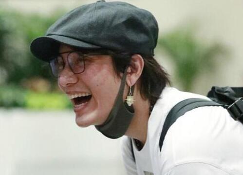 惊呆了!陈坤耳坠是什么情况?网友：这耳环炫酷到没朋友了
