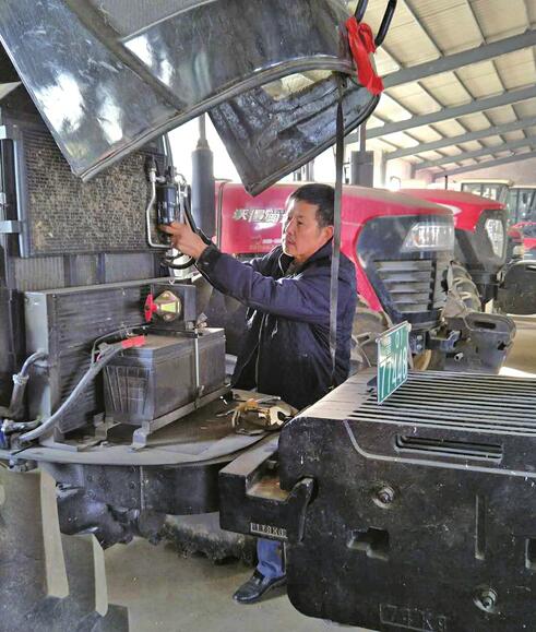 开镰了！麦穗儿黄“三夏”抢收忙