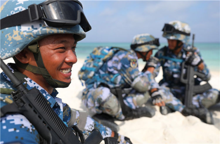 “你在我的航程上，我在你的视线里”