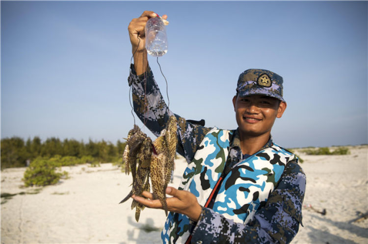 “你在我的航程上，我在你的视线里”