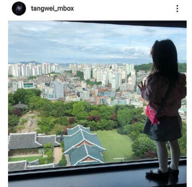 萌一脸!汤唯晒女儿近照是什么情况?这个两岁萌娃到底有多可爱