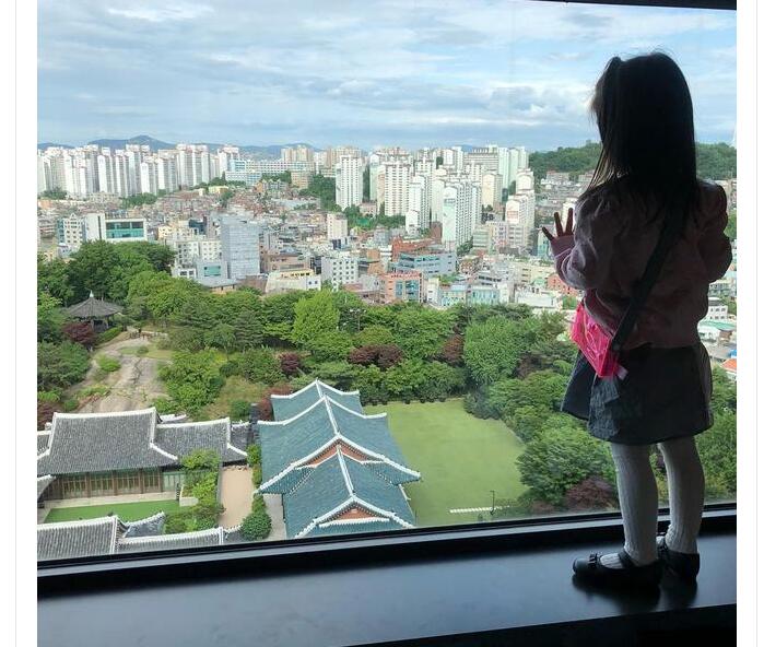 天了噜!汤唯晒女儿近照 详情曝光这个神仙般的背影已把粉丝甜哭……