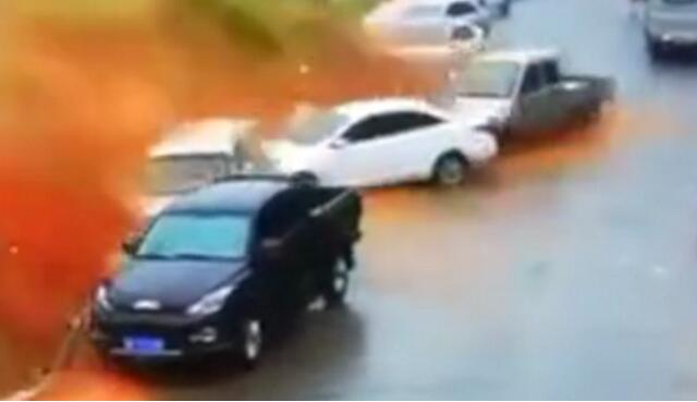 可怕！福建龙岩山体滑坡事件详细情况介绍 道路被泥浆淹没
