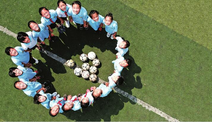 盐碱地变绿草地 商河县孙集镇中心小学的改变与困惑