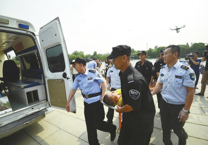 防风险 除隐患 遏事故 济南市举办“安全生产月”宣传咨询日活动